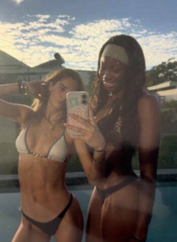 Full leaked Aiva pinches private photo