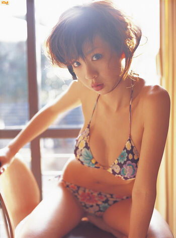 aki hoshino