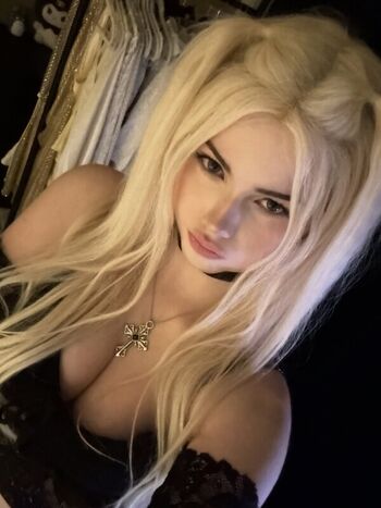 Full leaked Akianalol private photo