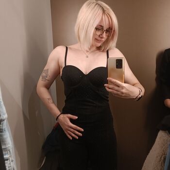 Full leaked Akikoyuzuki private photo