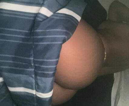 Full leaked Akiras peach private photo