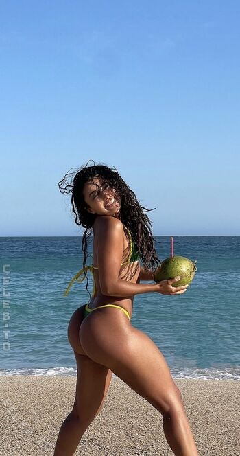 Full leaked Akirayass private photo