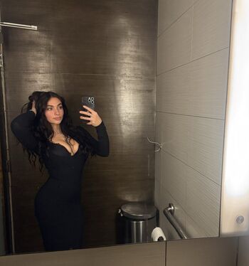 Full leaked Akirya private photo