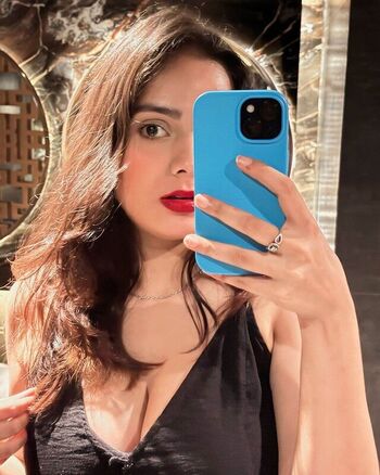 Full leaked Akriti bajpai private photo