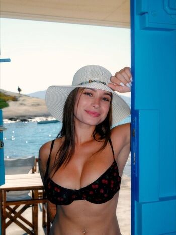Full leaked Akumagirrl  page private photo