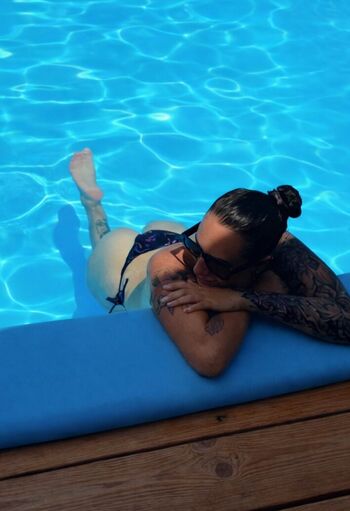 Full leaked Aln crv private onlyfans photo