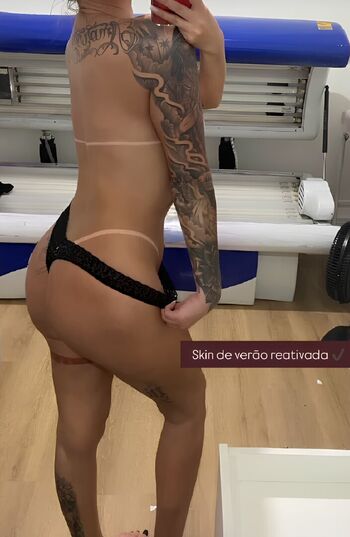 Full leaked Aln crv private onlyfans photo