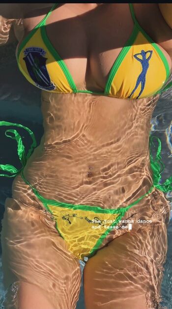 Full leaked Alabama barker private onlyfans photo