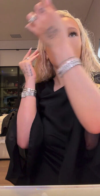 Full leaked Alabama barker private onlyfans photo