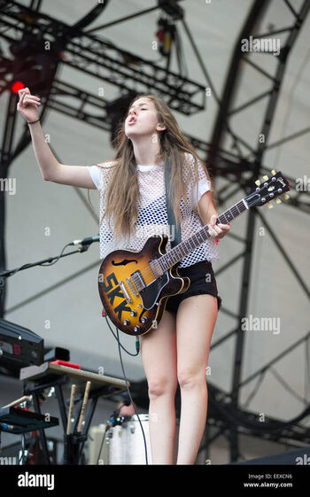 Full leaked Alana haim private onlyfans photo