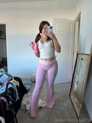Full leaked Alanarose page private photo