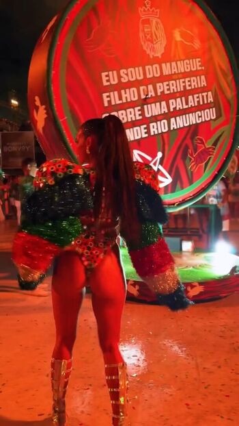 Full leaked Alane dias page private onlyfans photo