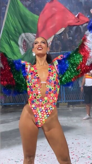 Full leaked Alane dias page private onlyfans photo