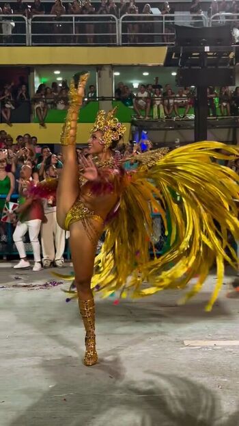 Full leaked Alane dias page private onlyfans photo