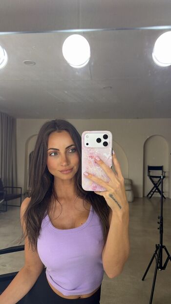Full leaked Alannalouise private photo