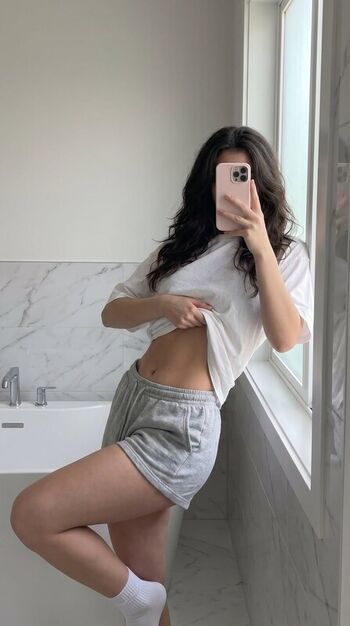 Full leaked Alasmin naaz private photo