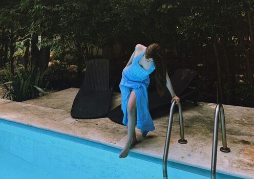 Full leaked Alba clouthier private photo