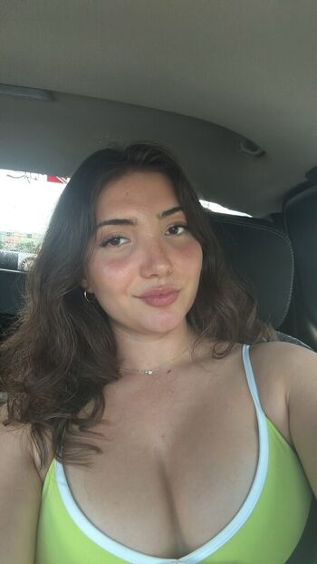 Full leaked Albanian girls private onlyfans photo