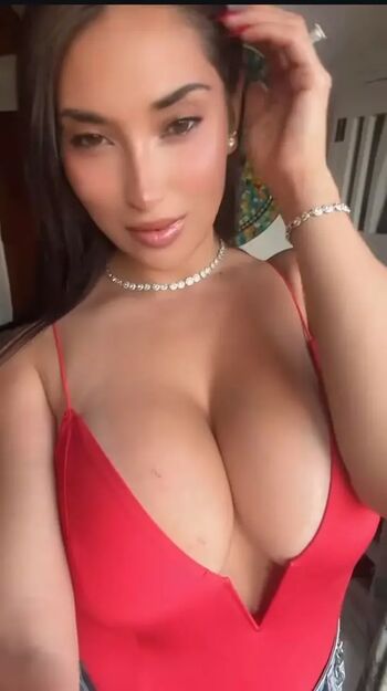 Full leaked Ale o r private onlyfans photo