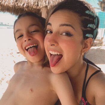 Full leaked Ale valencia page private onlyfans photo