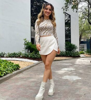 Full leaked Ale valencia private onlyfans photo