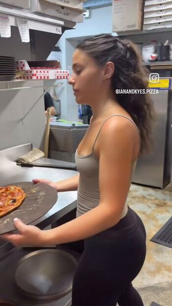Full leaked Aleaarose private photo