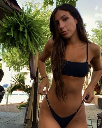 Full leaked Alecasiraro private onlyfans photo