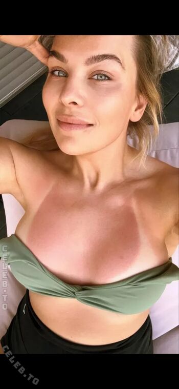 Full leaked Aleeeeena official private photo