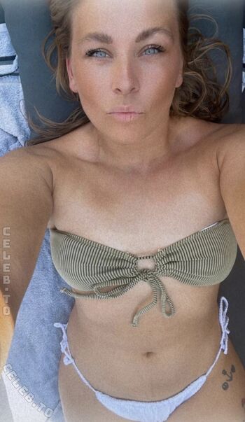 Full leaked Aleeeeena official private photo
