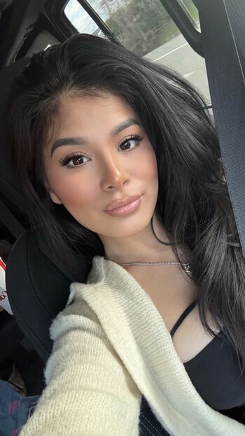 Full leaked Aleenatran private onlyfans photo