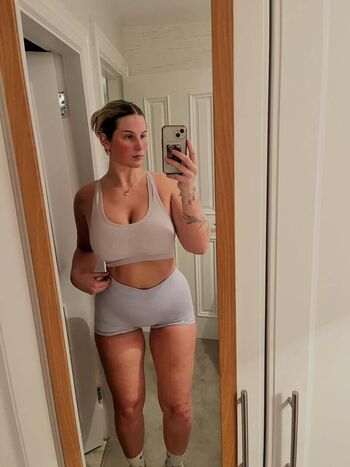 Full leaked Aleeshahurleyyyy private onlyfans photo