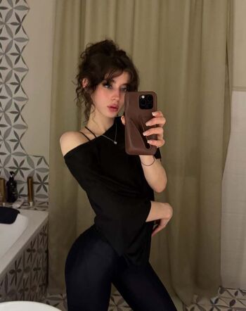 Full leaked Alekost private photo