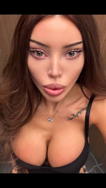 Alena Omovych