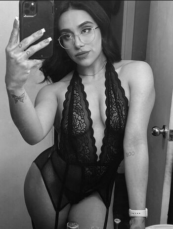 Full leaked Alesanez private onlyfans photo