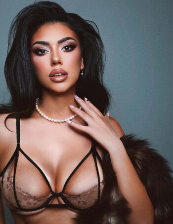 Full leaked Alesia bami private onlyfans photo