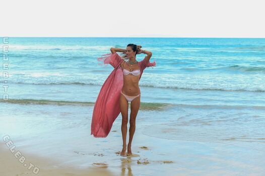 Full leaked Alessandra ambrosio private photo