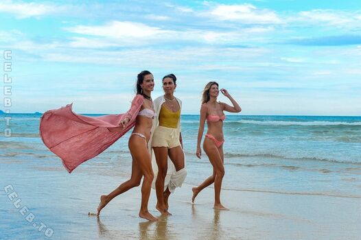 Full leaked Alessandra ambrosio private photo