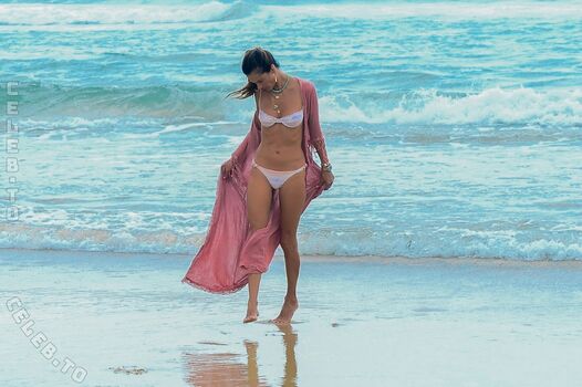 Full leaked Alessandra ambrosio private photo