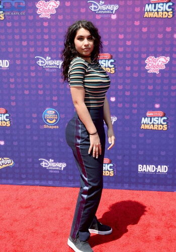 Full leaked Alessia cara private photo