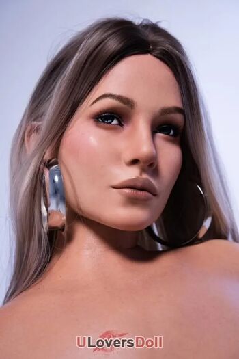 Full leaked Alessia doll private photo
