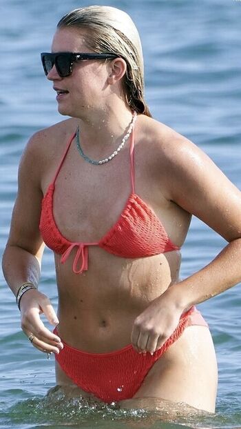Full leaked Alessia russo page private photo