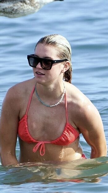 Full leaked Alessia russo private photo