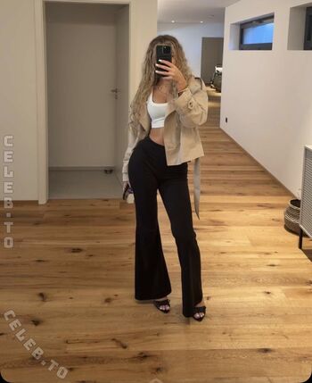 Full leaked Alessiasxr page private onlyfans photo