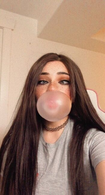 Full leaked Aleurierflare private photo