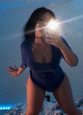 Full leaked Aleurierflare private photo