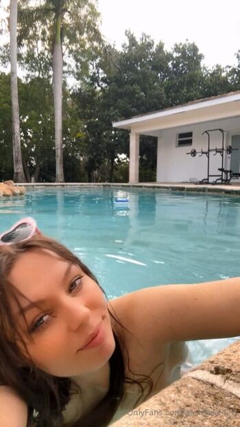 Full leaked Alex blake page private onlyfans photo