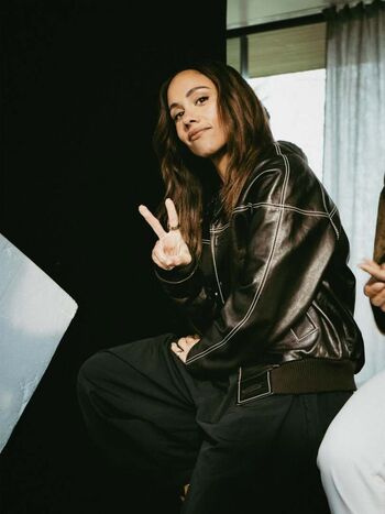 Full leaked Alex scott private photo