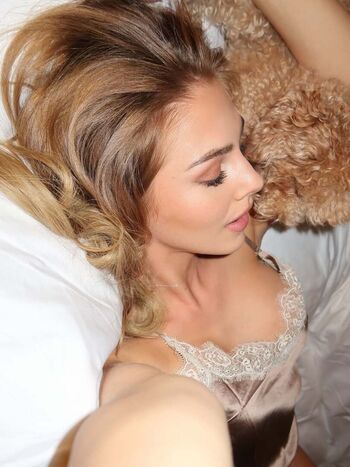 Full leaked Alexa breit  page private onlyfans photo