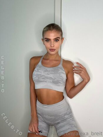 Full leaked Alexa breit  page private onlyfans photo