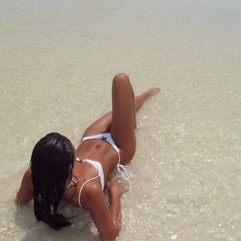 Full leaked Alexa camill private photo
